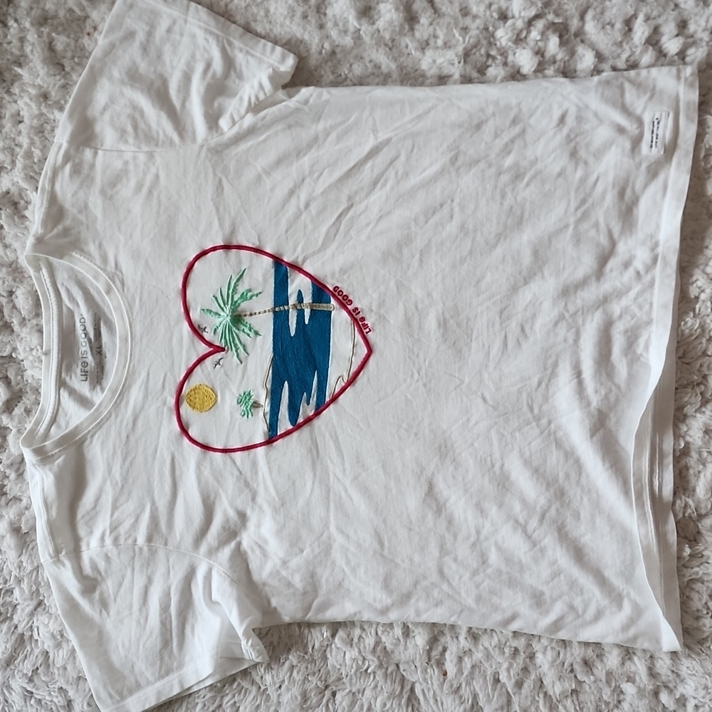 Life is good embroidered crusher tee xl